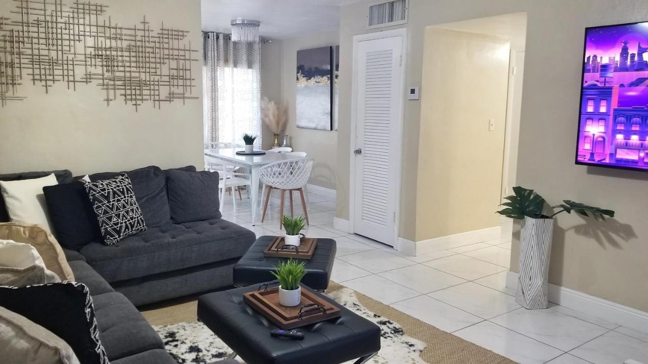 Glam 2 Bedroom Apartment Close To Nsu In Cooper City Extérieur photo