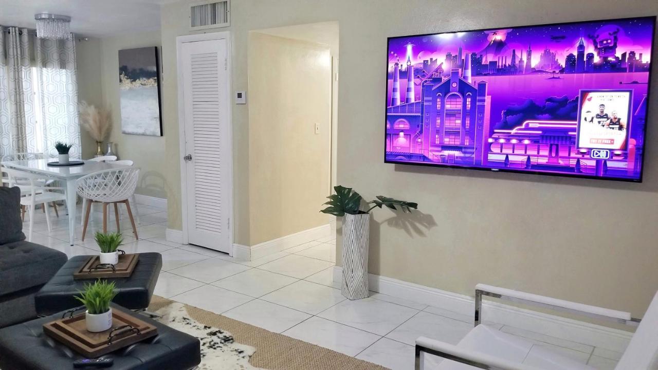 Glam 2 Bedroom Apartment Close To Nsu In Cooper City Extérieur photo